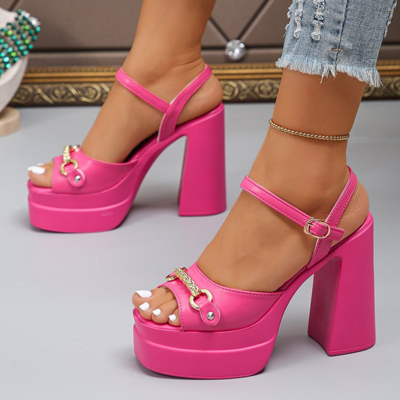 Casual Sandal Leather - สินค้าใหม่ประจำฤดูร้อนปี 2026 รองเท้าส้นสูงหัวเหลี่ยมแบบโปร่ง ส้นหนา หนังแท้ ปลายเปิด